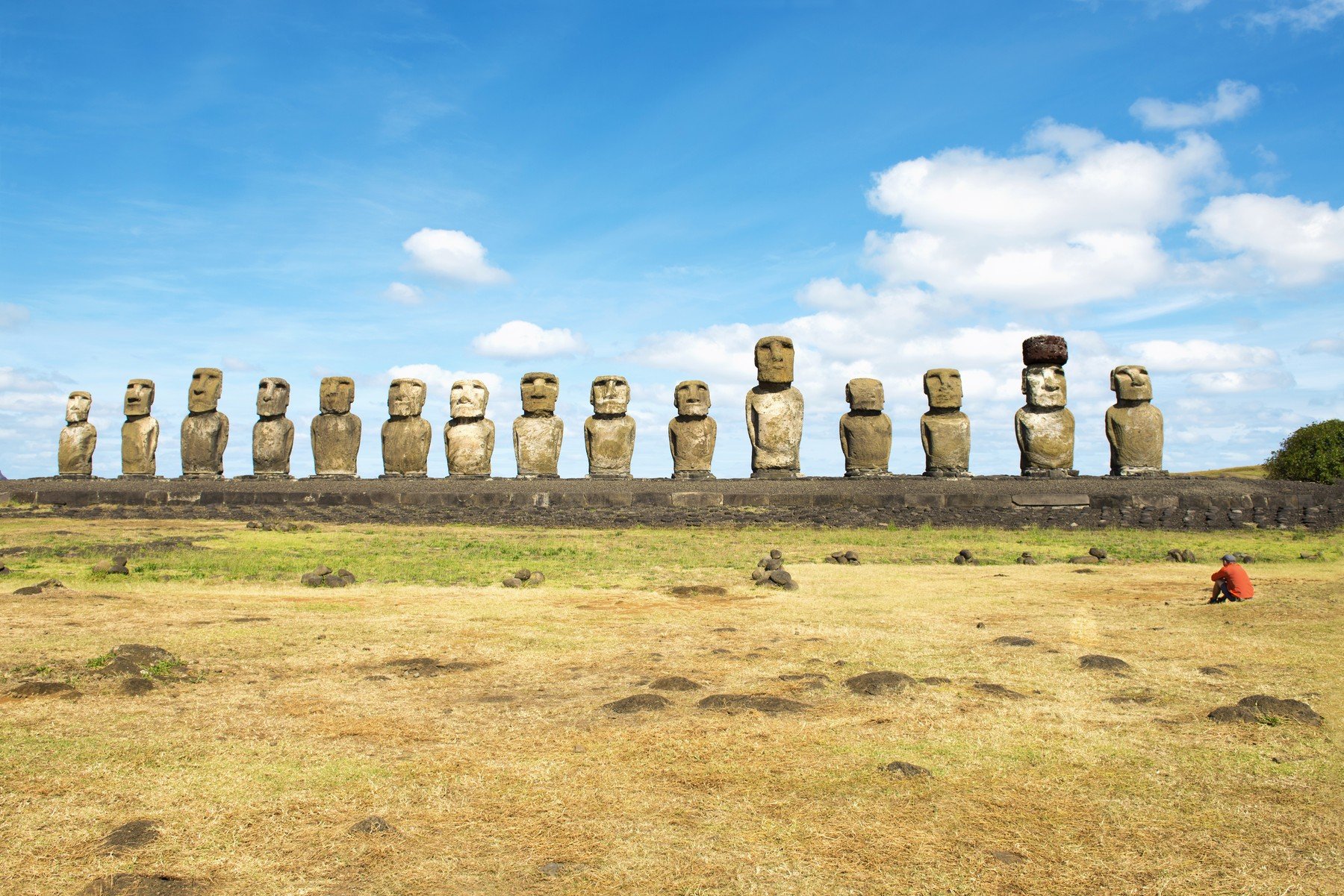 A Húsvét-sziget legnagyobb rejtélye: hogy képesek mozogni a moai szobrok?