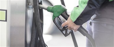  800 forintnál is drágább lehet egy liter benzin? Aggasztó hírek érkeztek az üzemanyagárakról