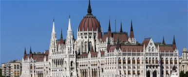 Dühítő külföldi véleményt írtak a Parlamentről, borzalmas turistacsapdának csúfolják Budapest egyik ékkövét