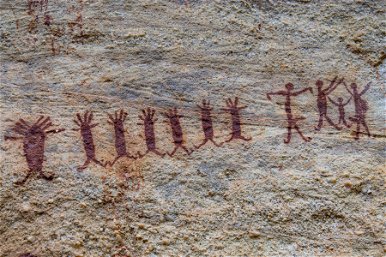Orgiák, szexuális kalandok az ősi barlangrajzokon, ezeket a történelemórákon sosem tanítják