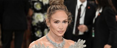 Jennifer Lopez tökéletes testét alig takarta valami, Ben Affleck zokogva búcsúzhatott pompás idomaitól