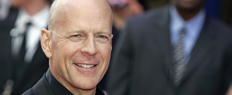 Hollywood legnagyobb rendezőóriása nyújtott segédkezet Bruce Willisnek, újra moziban láthatjuk a haldokló sztárt egy utolsó film erejéig