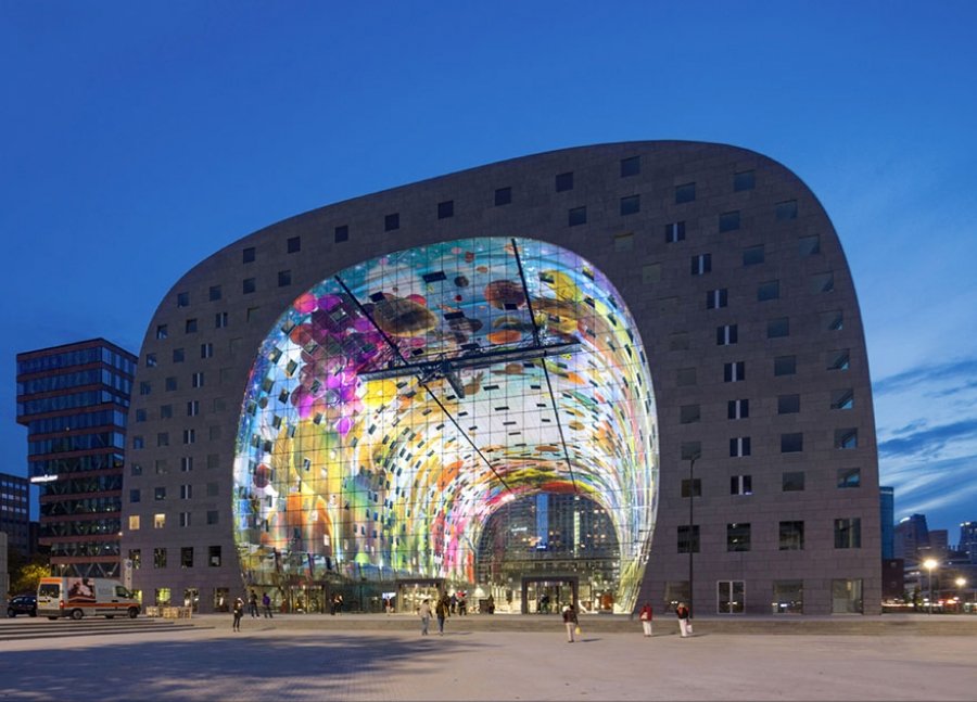Rettentően menő Rotterdam 36.000 négyzetméteres freskója