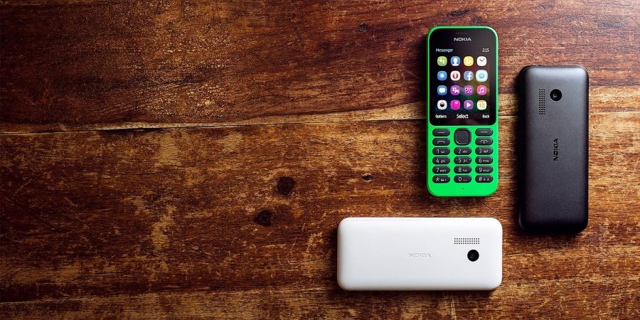 Igazi túlélő telefon az új Nokia 215