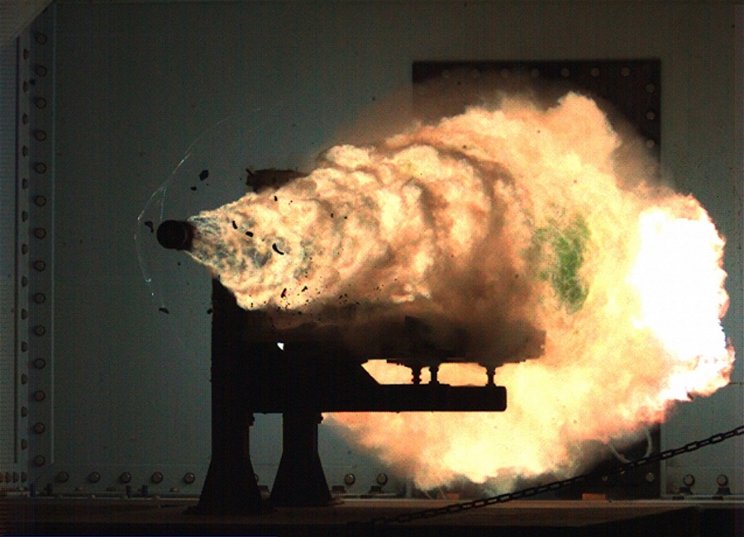 Valósággá vált a videójátékosok Railgunja: itt az amerikaiak elektromágneses ágyúja