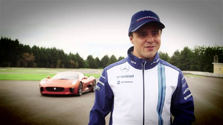 Massa megforgatta az új James Bond-autót
