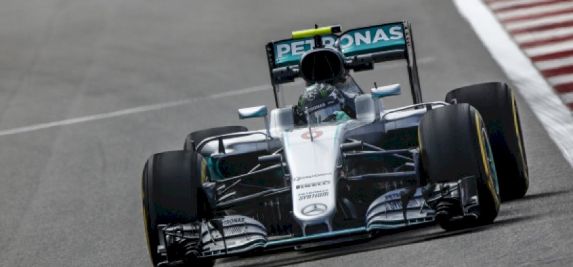 Rosberg megint elhúzhat, Hamilton teljesen hátul az időmérőn
