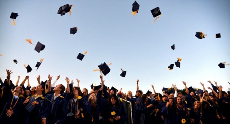 Sokan csak augusztus végéig szerezhetnek diplomát
