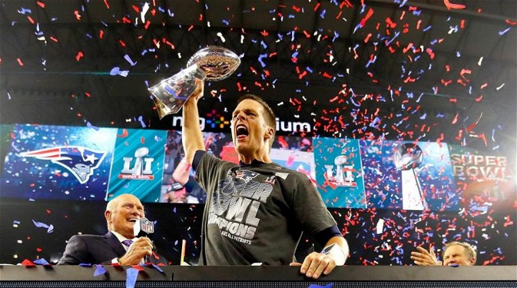 Történelmi Super Bowl, Patriots győzelemmel