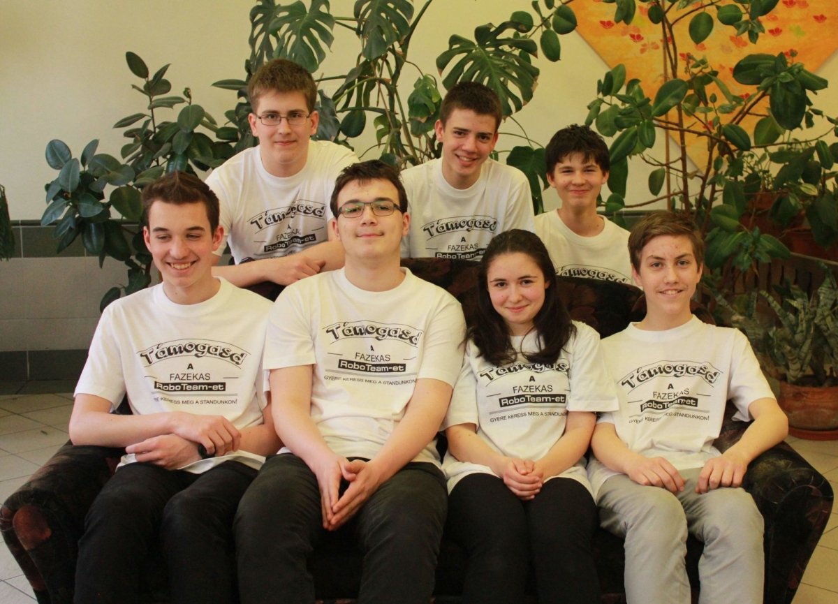 Magyar diákok nyerték a washingtoni robotépítő versenyt