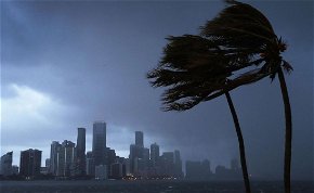 Csökkent Irma erőssége, de még mindig pusztít