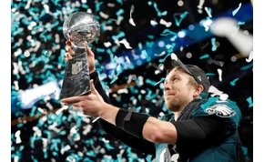 A Patriots nem tudta megvédeni címét, a Philadelphia Eagles nyerte a Super Bowlt