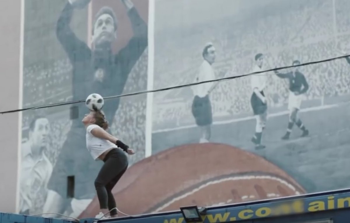 Budapesten forgatták a foci-vb dalának klipjét – sztárparádéval