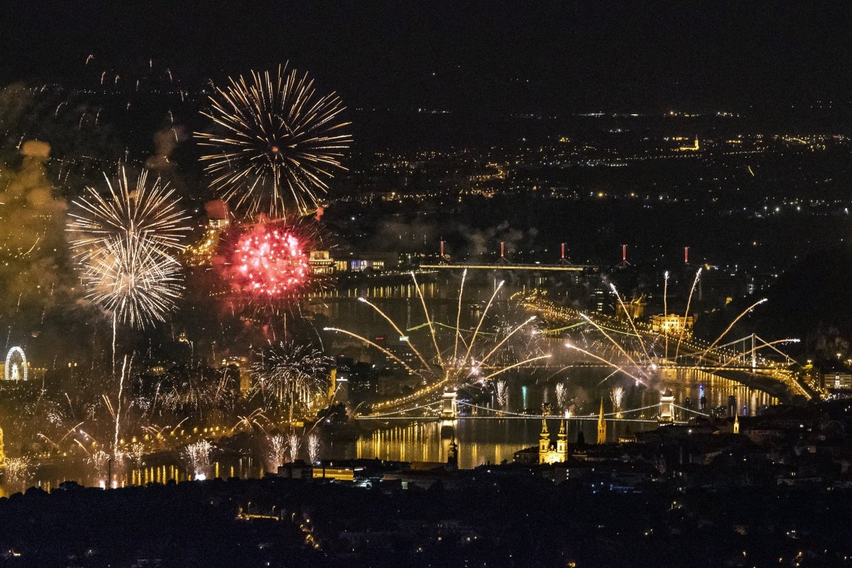 Ha lemaradt a budapesti tűzijátékról, akkor nálunk újranézheti!