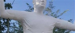 Falcao legalább olyan gusztustalan szobrot kapott, mint Ronaldo vagy Maradona