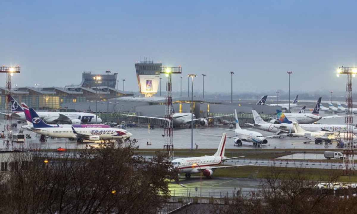 Varsó mellett megépítenék Európa legnagyobb repülőterét