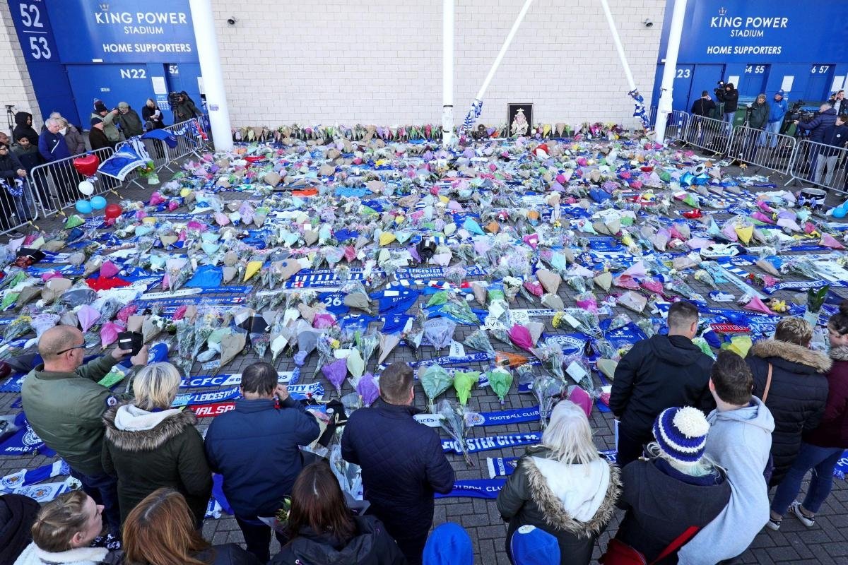 Így gyászolják a szurkolók a Leicester tragikusan elhunyt tulajdonosát