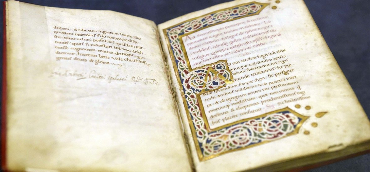 500 éves csillagászati eszköz és reneszánsz kódex a „Mátyás-kiállításon”