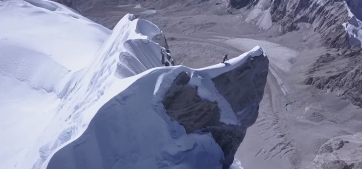Ennél ámulatba ejtőbb hegymászós videó még nem nagyon készült