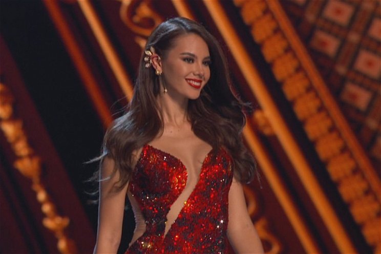 Édesanyja megálmodta: egy filippínó szépség lett idén a Miss Universe