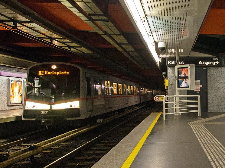Bécsben innentől ne egyen a metrón