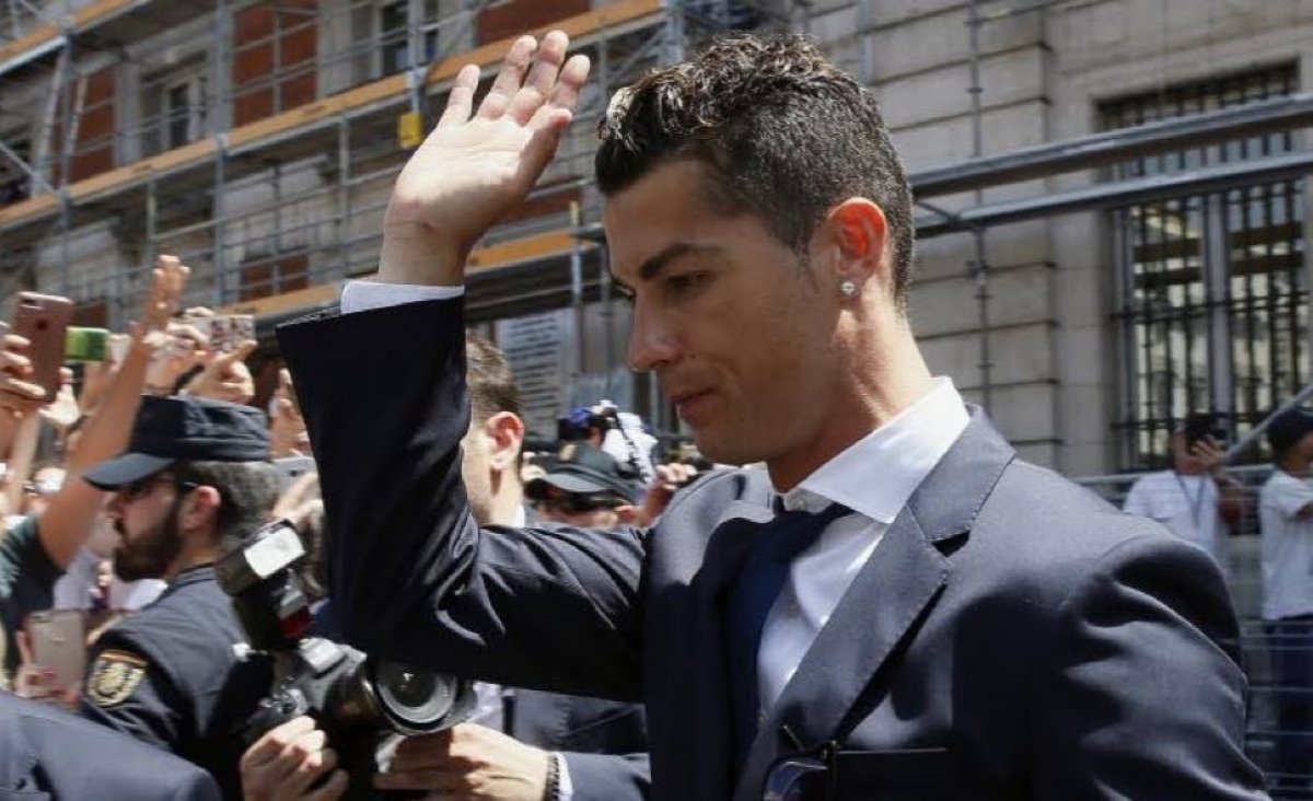 Ronaldo visszamegy Madridba, s örül, ha felfüggesztett börtönnel megússza