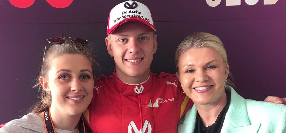 Ritka alkalom: közös képet posztolt a Schumacher-család