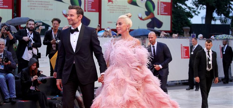 Lady Gaga és Bradley Cooper együtt énekel az Oscar-gálán