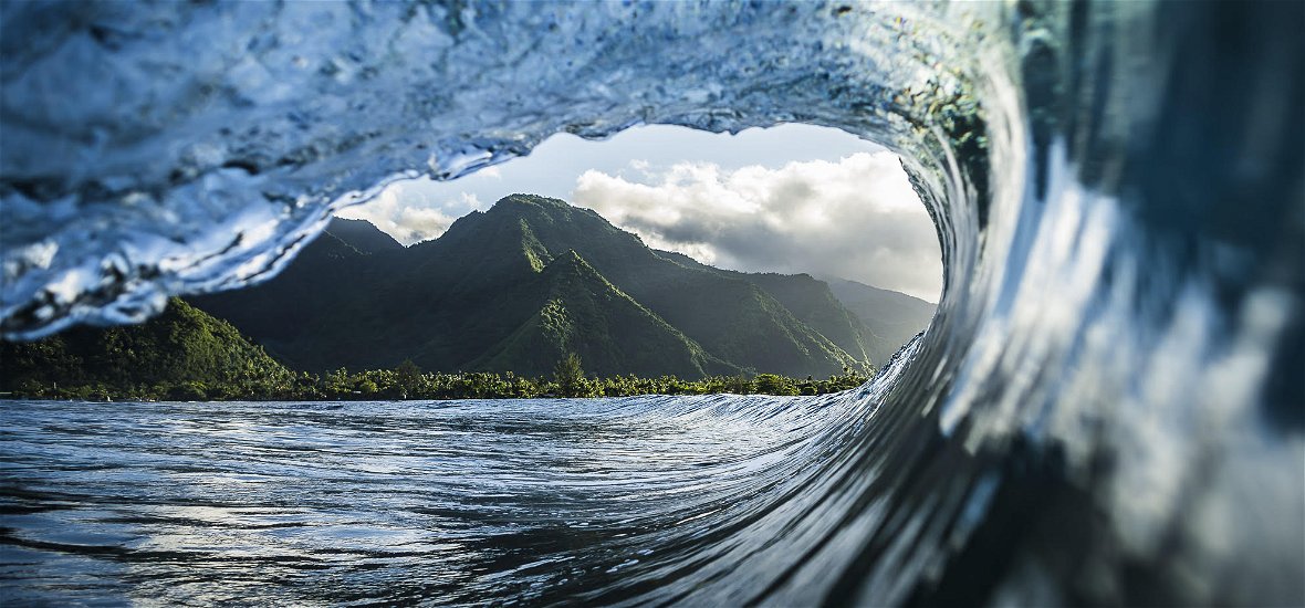 Tahitin, az óceánban készült az egyik legkülönlegesebb hegyifilm