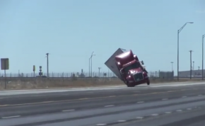 Amikor a kamiont papírsárkányként kapja fel a szél