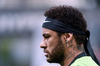 Neymar se szó, se beszéd, lelépett Párizsból