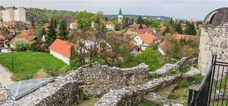 Így újulnak meg az észak-magyarországi várak, Diósgyőrrel az élen