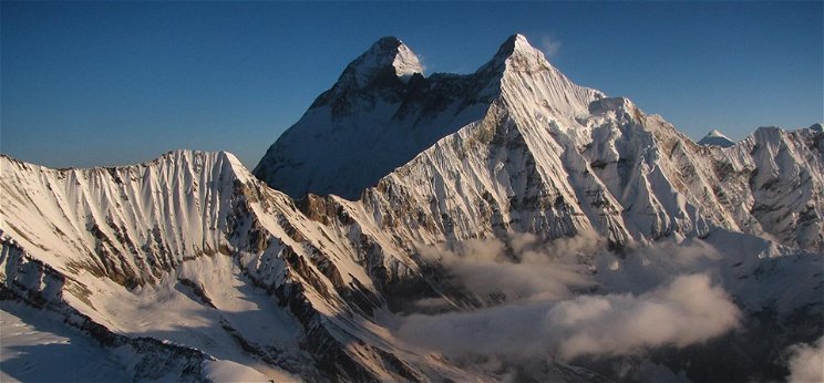 Óriáslavina: nyolc hegymászó tűnt el a Himalája indiai részén