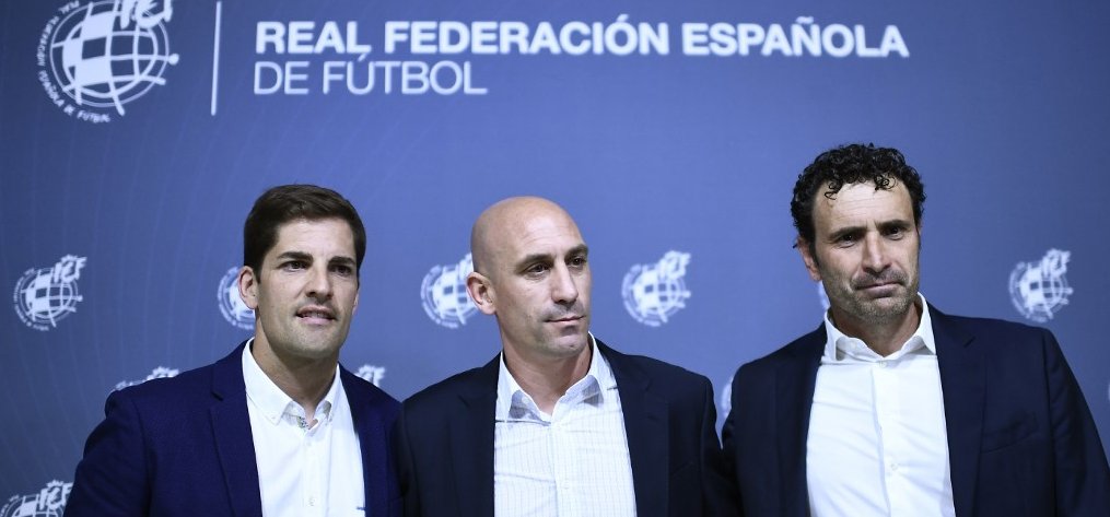 Egy éven belül a negyedik kapitány ült le a spanyol válogatott kispadjára