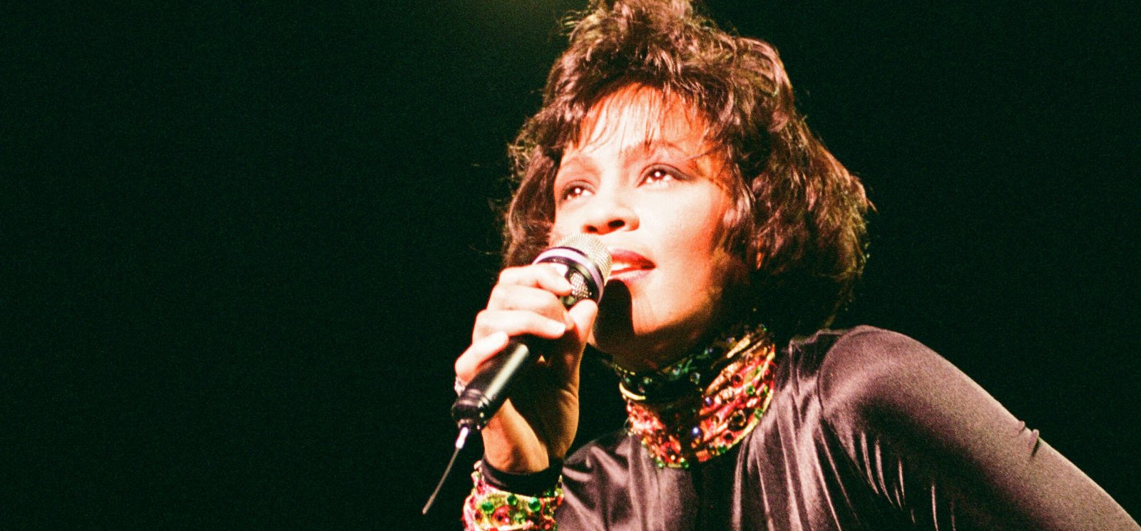 Így még nem hallottad Whitney Houston sokáig ismeretlen dalát