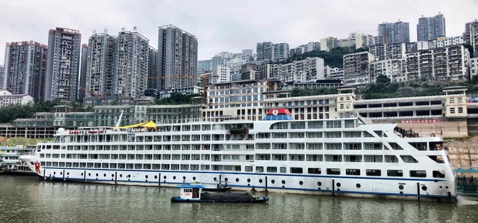 Zsolt utazása: „A kínai luxushajó, ahol én vagyok a csodabogár” – galéria