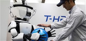 A tokiói olimpián robotok téblábolnak majd mindenhol – videó