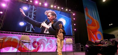 Torokrákja miatt már érthetetlen Val Kilmer beszéde – videó