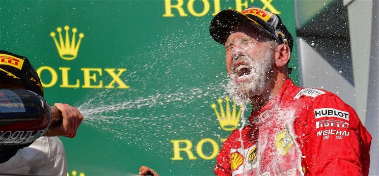 Sebastian Vettel felszedette a szemetet a tévésekkel a Hungaroringen