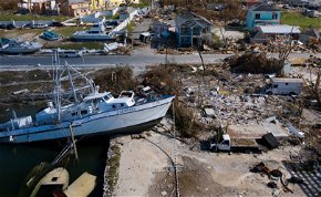Képeken a Dorian hurrikán pusztítása, mely hatása minket is elérhet
