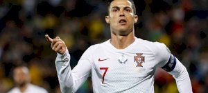 Ronaldo négy gólt lőtt és újabb elképesztő rekord közelébe jutott
