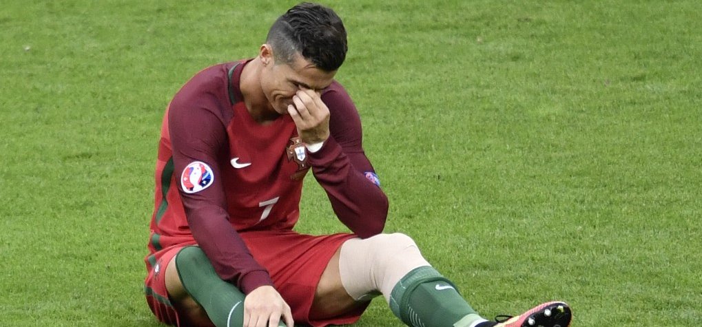 Ronaldo sírva fakadt, miután előkerült egy interjú az elhunyt apjával