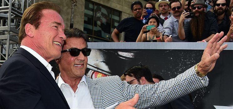 Schwarzenegger még mindig szívatja Stallonét
