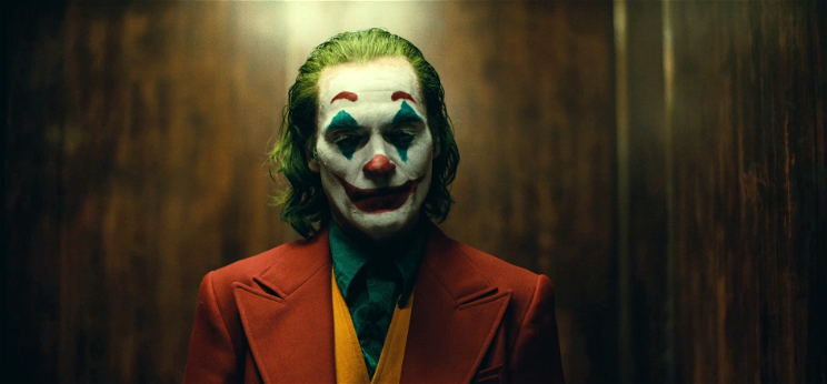 Rosszul jár, aki maszkban, bohóc sminkben ül be a Joker vetítésére