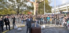 Szülővárosában avatták fel Zlatan Ibrahimovic szobrát