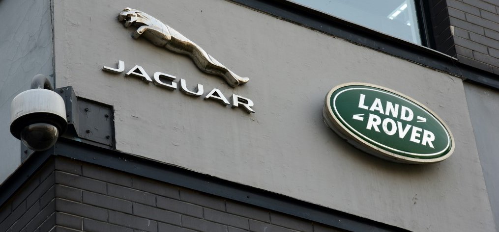 Magyar milliárdos cégétől vehetünk Jaguart és Land Rovert