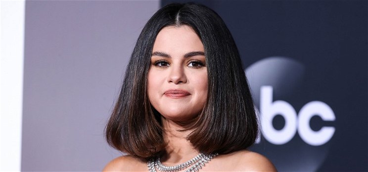 Selena Gomez ruhája nem sokat takart, de nem ő az egyetlen, aki villantott