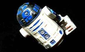 Ha Prágában jársz, látnod kell R2-D2 szobrát