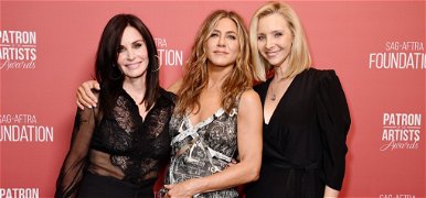 Jennifer Aniston megviccelte egyik híres vendégét Hálaadás estéjén – videó