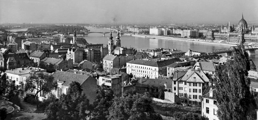 A „második városegyesítés”: hetven éves Nagy-Budapest